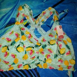 NWT CACIQUE BRALETTE